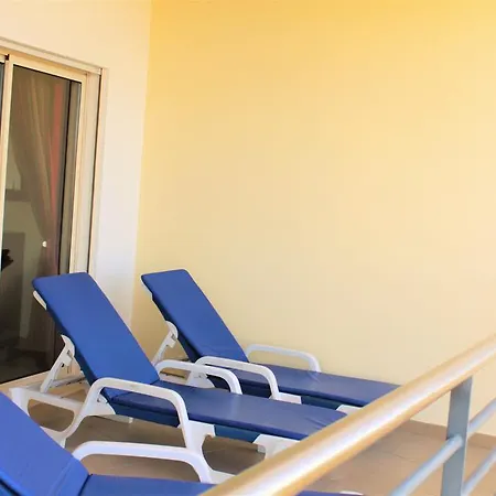 Luxury Sea View T2 Old Town Apartment